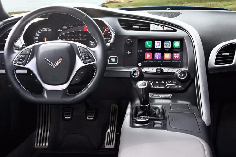 2019 corvette stingray interior