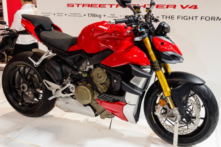Ducati Streetfighter V4 S-Naked Bikes