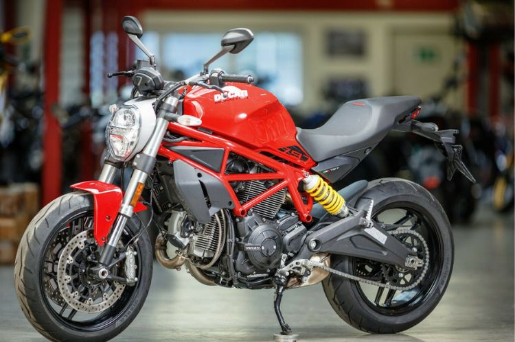 Ducati Monster-Naked Bikes